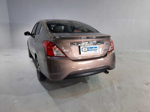 Nissan Versa 1.6 16v Flexstart Unique 4p Xtronic