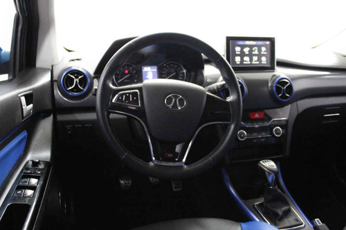 Imagen 12 de 15 de Baic X25 Crossover 2019 4 Cilindros