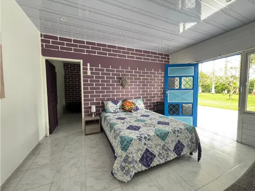 Vendo Hostal, Amoblada, Cerca A Recuca