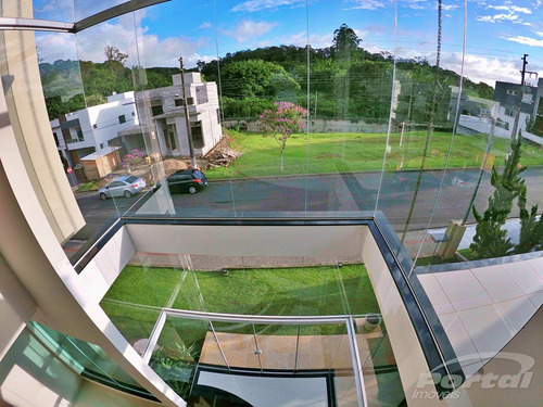 Luxuosa Mansão Em Condomínio Fechado No Golden Park, Com 4 Quartos,sendo 3 Suítes 1 Máster, Salão De Festas Mobiliado, Piscina, Duas Vagas Individuais E Cobertas. Casa Totalmente Mobiliada E Com Proj