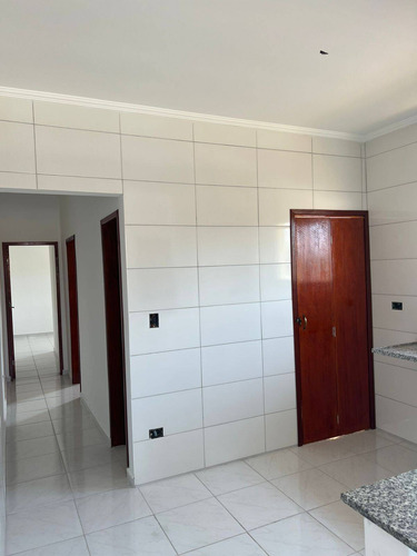 Imagem 4 de 11 de Casas Novas Sobrepostas De 2 Dormitórios - Jd. Suarão - Itanhaém - 1828