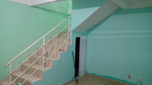 Casa Com 2 Quartos Sala Cozinha Banheiro E Uma Suite