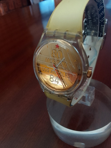 Reloj Para Mujer Swatch Beige Claro Transparente Dorado Y Champagne (Usado)
