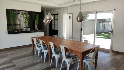 Imagen 10 de 20 de Casa Cuatro Dormitorios Soldini