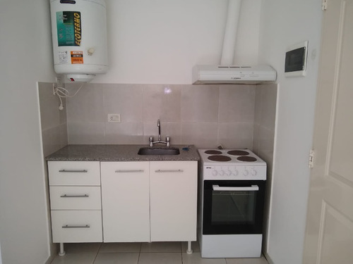 Imagen 7 de 14 de Departamento En Venta En Moron Centro