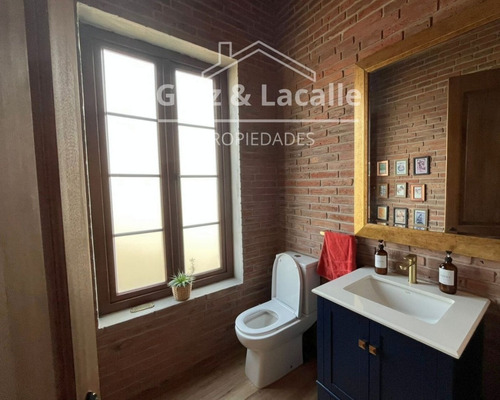 Se Vende Espectacular Casa En Sector Zapallar, Curicó
