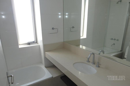 Torre Congreso 1810 Piso Muy Alto 3 Dormitorios 2 Cocheras Vigilancia 24hs Full Amenities