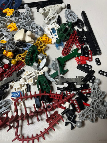Lego Bionicle Piezas Sueltas 2006 1 Piraka (Usado)