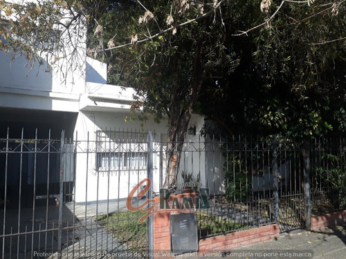 Imagen 2 de 15 de Casa En Venta Fernandez De La Cruz 200, Ituzaingo.