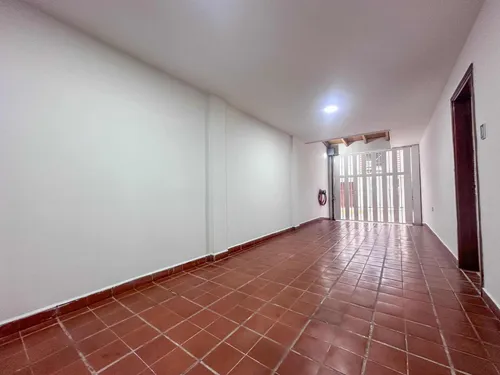 Casa En Venta Pueblo Nuevo Gp