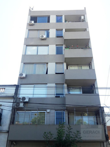 Luminoso Depto De 2 Ambientes Al Frente Con Balcón - Boedo