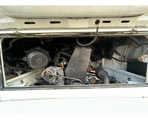 Volkswagen Kombi 1.4 Standard Total Flex 3p