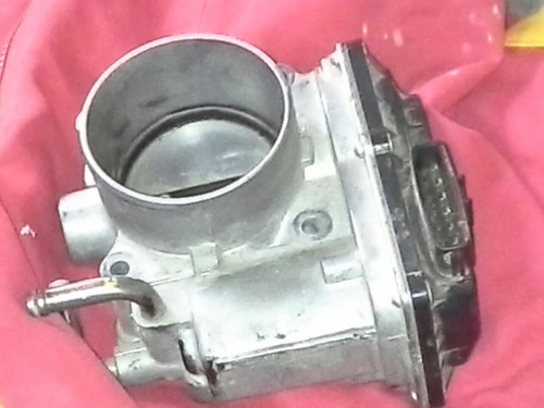 Cuerpo Aceleracion Toyota Hiace 2012