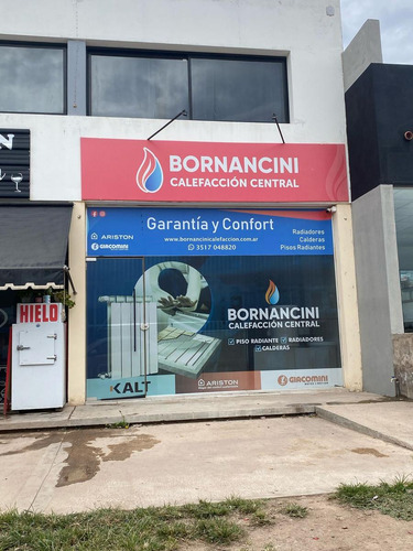 Local Comercial En Venta En Docta Boulevard Ideal Para Renta - Inversión