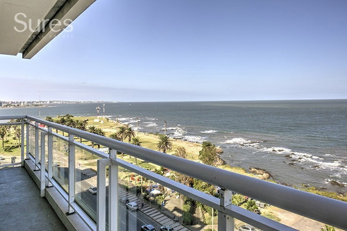 Apartamento En Venta Y Alquiler En La Rambla De Punta Carretas