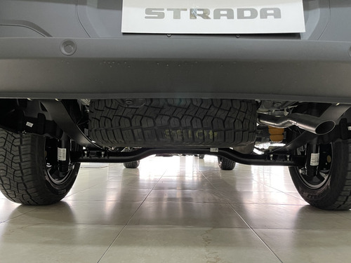 Fiat Strada 1.4 8v Freedom Cd