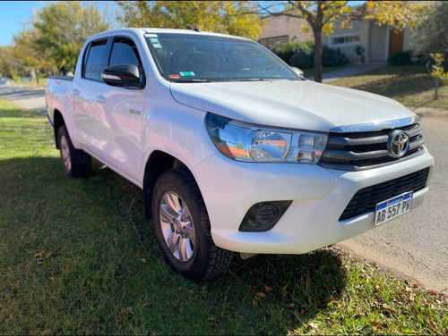 Toyota Hilux Toyota Hilux 2.4 Sr