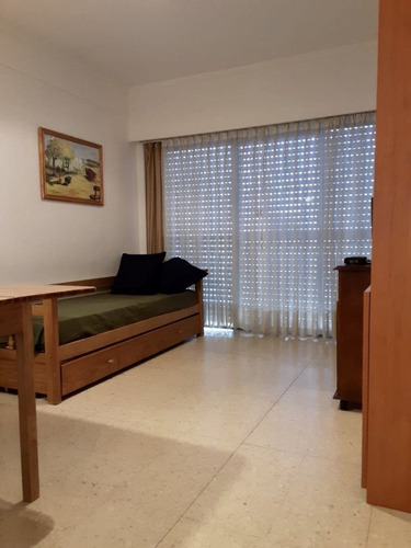 Imagen 5 de 25 de Departamento De Dos Ambientes Con Balcon Al Contrafrente Con Vista Abierta