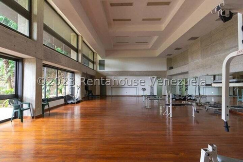 Urb. La Trinidad, Sector Sorocaima, Cerca Centro Médico Docente La Trinidad !! Excelente Apartamento, Con O Sin Muebles, 184 M2, 3 Hab., 3 Baños, 2 Pe. Condominio Tipo Resort. Inmejorable Ubicación !!