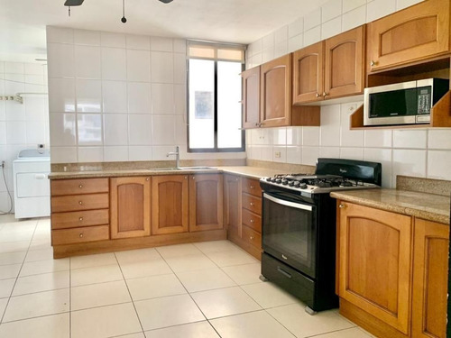 Imagen 7 de 14 de Venta De Apartamento De 164 M2 En Ph Courtyard View 21-11581