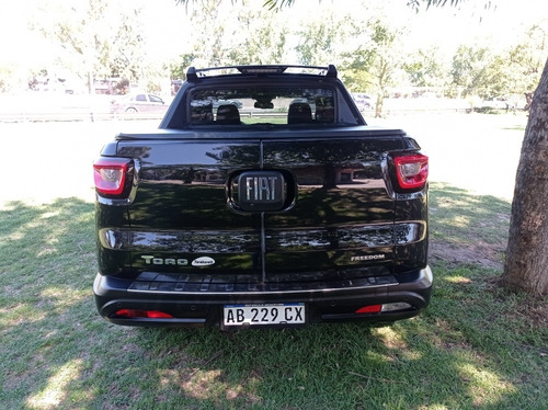 Fiat Toro 2.0 16v Diesel Freedom 4x4 Mt