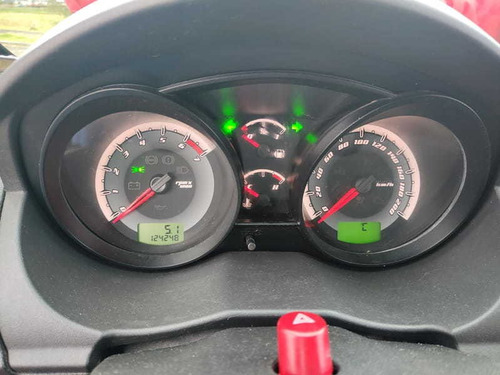 Imagem 13 de 15 de Ford Fiesta 1.6 8v Flex 2013