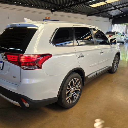Mitsubishi Outlander 3.0 GT 4X4 V6 24V GASOLINA 4P AUTOMÁTICO