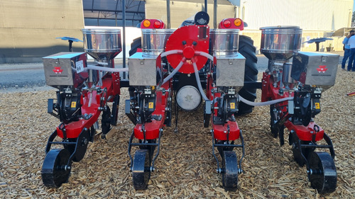 Sembradora Neumática 4 Surcos Massey Ferguson Con Accesorios