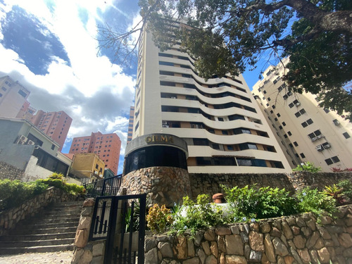 Bello Apartamento En Venta El Parral, Resd. Gilma C-223907  H.h