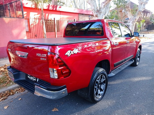 Imagen 6 de 18 de Toyota Hilux Srx 4x4 2.8 Tdi Caja Manual De 6ta Año 2018