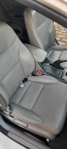 Imagem 8 de 15 de Honda Civic 2013 1.8 Lxl Flex Aut. 4p