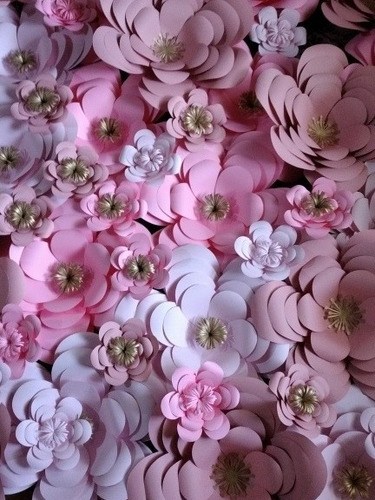 Flores Gigantes De Papel Muro + Hojas Doradas | Cuotas sin interés Flores Gigantes De Papel Muro + Hojas Doradas | Cuotas sin interés