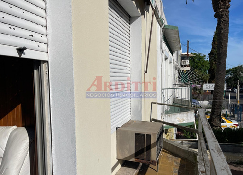 Venta Casa 2 Dormitorios Con 2 Depósitos Buceo