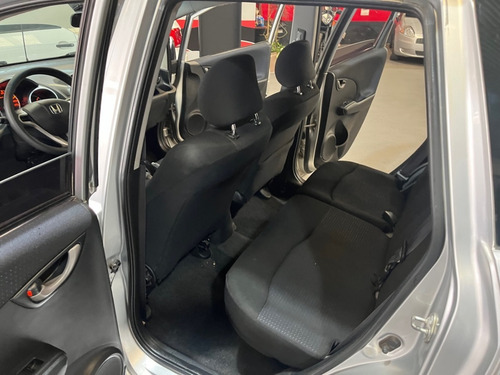 Imagen 10 de 15 de Honda Fit Lx Mt 2011