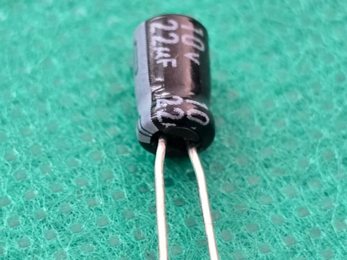 10x Capacitor Eletrolitico 22uf/10v 85° 4x7mm Chemicon