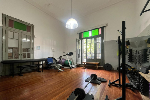 Venta - Casa De 5 Ambientes. Lourdes, Rosario.