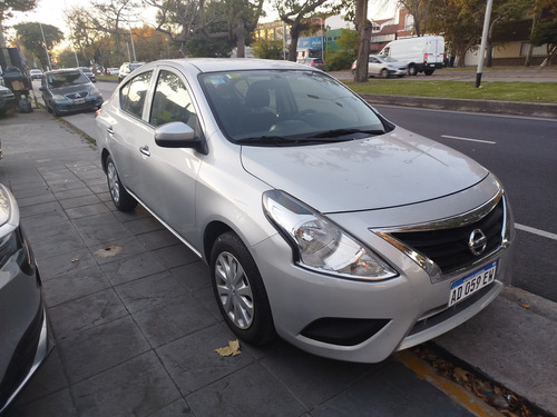 Nissan Versa 1.6 Sense
