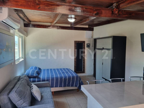Estudio En Renta En Villa Hamburgo, Colonia Versalles, Puerto Vallarta, Jal.
