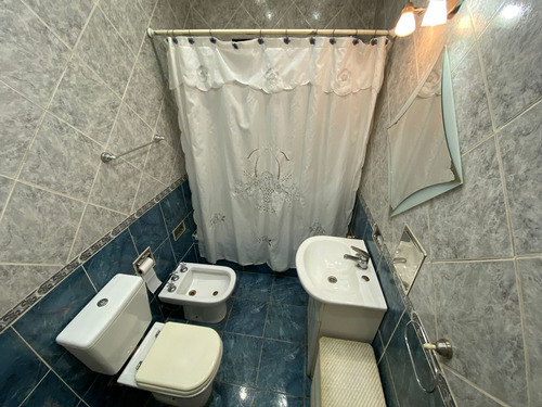 Imagen 6 de 29 de Casa 5 Ambientes Venta Villa Del Parque Terraza