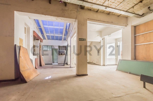 Excepcional Y Unica Propiedad Comercial En La Mejor Zona De San Telmo!!