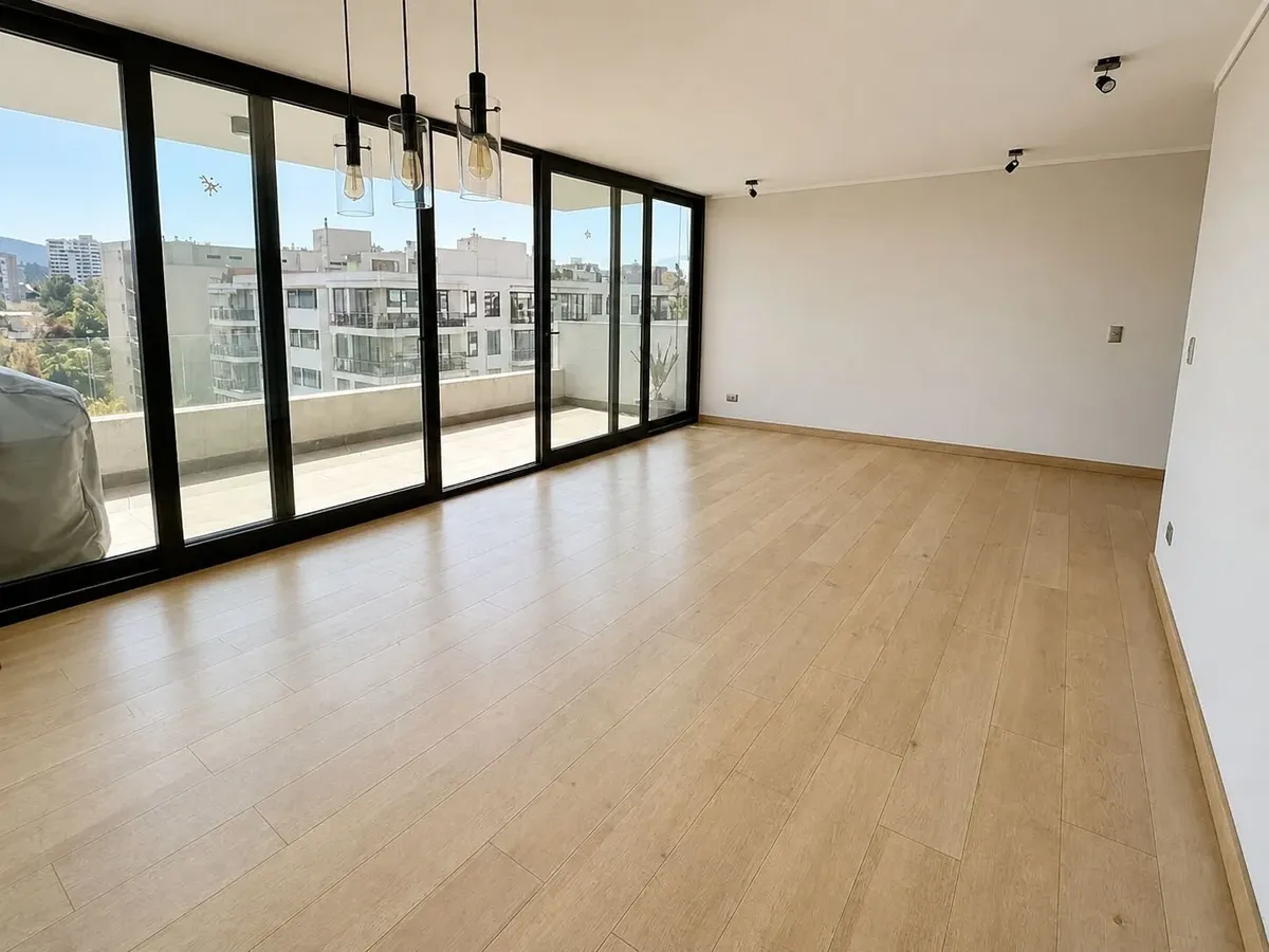Imagen 2 de 22 de Departamento 3d/3b Con Terraza Y Vista Al Cerro Manquehue -
