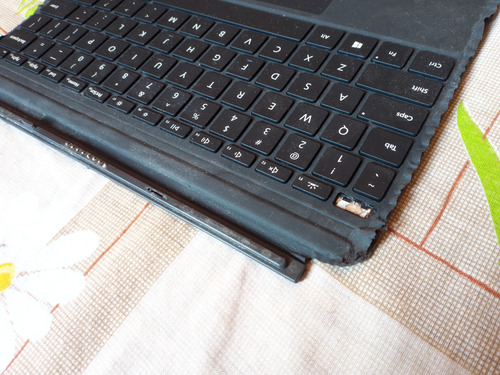 Teclado Surface Go Type Cover Para Refacciones Negro (Usado)