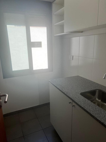Departamento En Barrio Martin