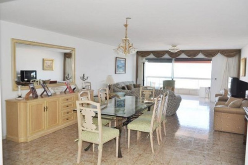 Venta De Apartamento 3 Dormitorios En Playa Mansa