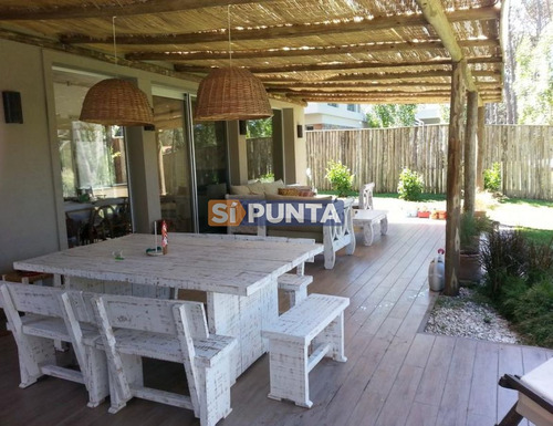 Imagen 7 de 8 de Casa En Venta - Rincón Del Indio
