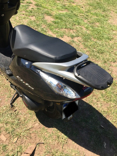 Honda Elite 125 - Modelo 2017 + Baul Shad Sh33