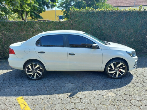 Imagem 2 de 13 de Volkswagen Voyage 2020 1.6 Msi Total Flex 4p