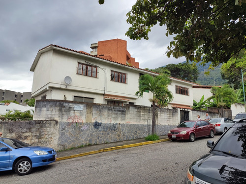 Venta Casa Para Remodelar Los Palos Grandes Urb. Santa Maria Frente A La Sinagoga Caracas