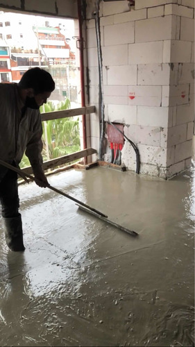 Imagen 4 de 5 de Contrapisos Y Carpetas En Concreto Celular