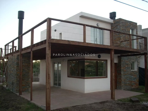 Casa En Venta A Pasos Del Mar, Punta Del Este